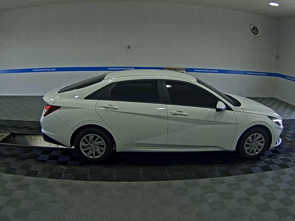 HYUNDAI AVANTE (CN7) 1.6 LPI RENTAL CAR CORPORATE USE 2021 - zdjęcie 4