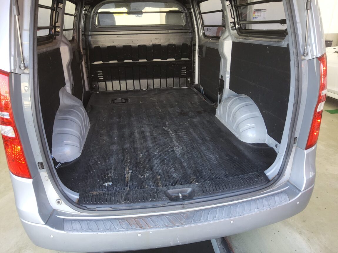 HYUNDAI GRAND STAREX 3-SEATER DIESEL VAN SMART 2018 - zdjęcie 15