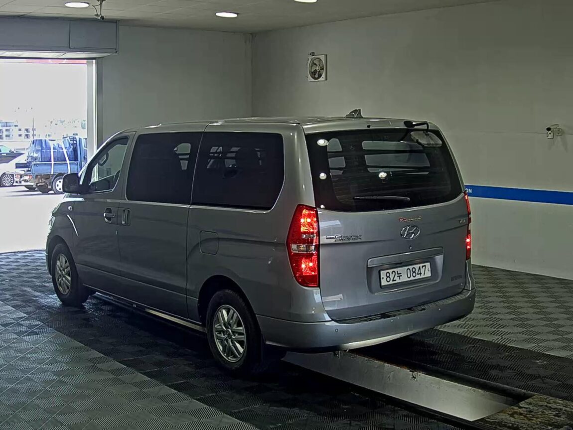 HYUNDAI GRAND STAREX 3-SEATER DIESEL VAN SMART 2018 - zdjęcie 6