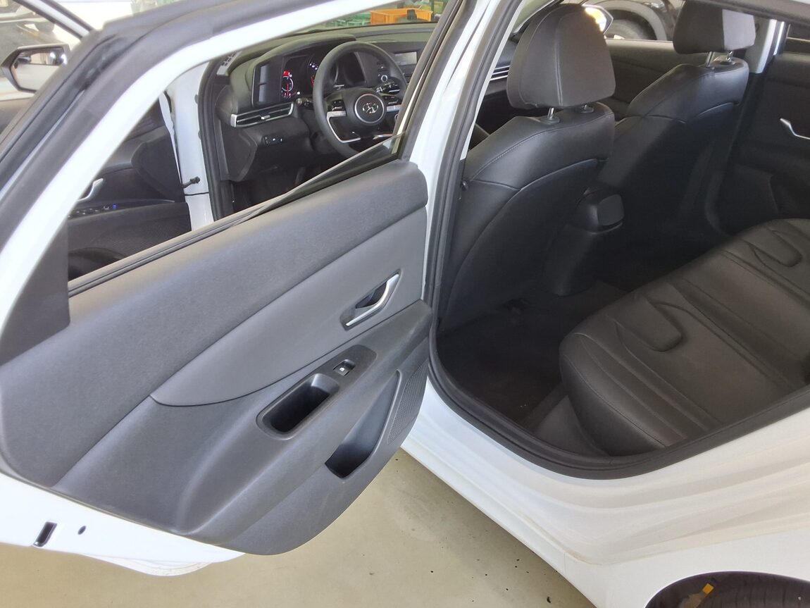 HYUNDAI AVANTE (CN7) 1.6 LPI RENTAL CAR SMART 2021 - zdjęcie 12