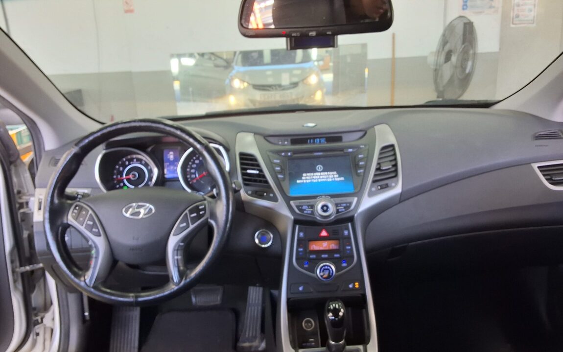 HYUNDAI THE NEW AVANTE MD 1.6 GDi MODERN 2014 - zdjęcie 11