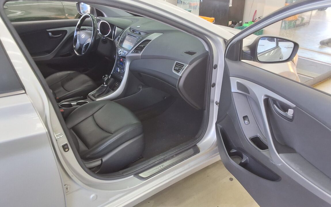 HYUNDAI THE NEW AVANTE MD 1.6 GDi MODERN 2014 - zdjęcie 14