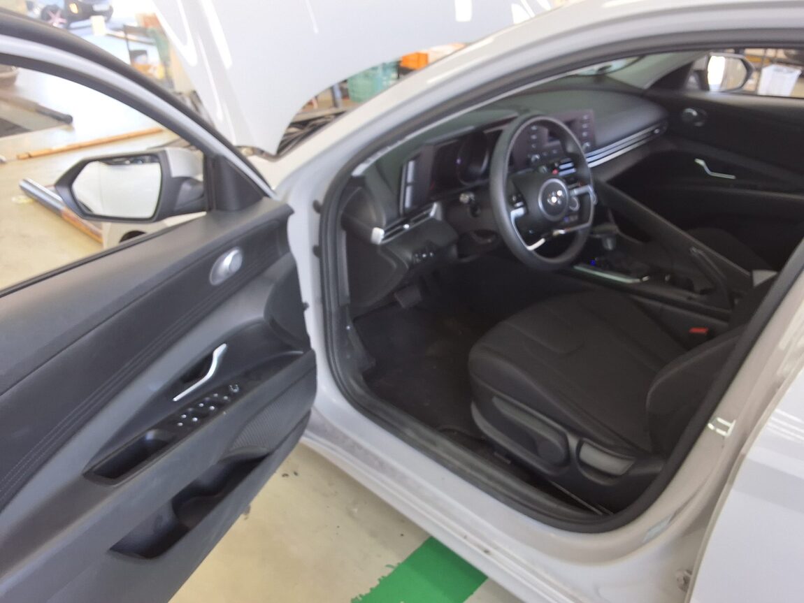 HYUNDAI AVANTE (CN7) 1.6 GASOLINE SMART 2021 - zdjęcie 10