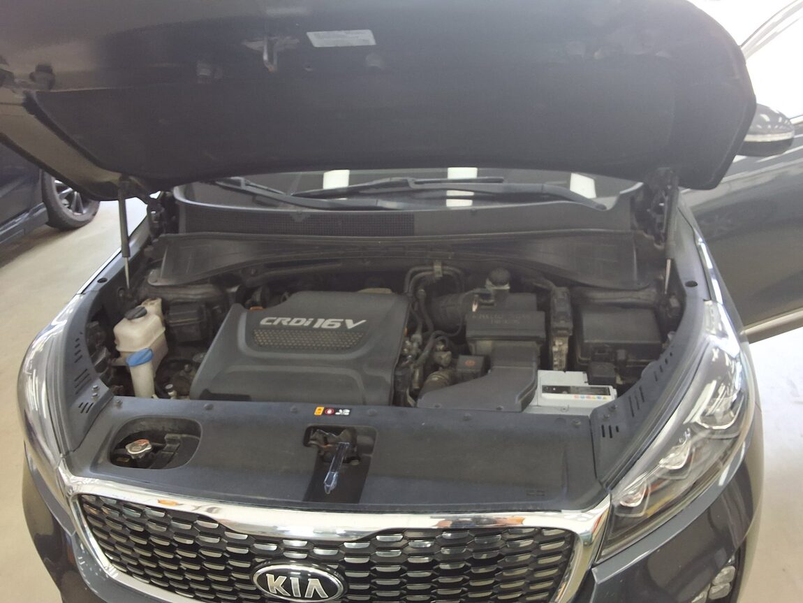 KIA THE NEW SORENTO DIESEL R2.0 2WD PRESTIGE 2018 - zdjęcie 19