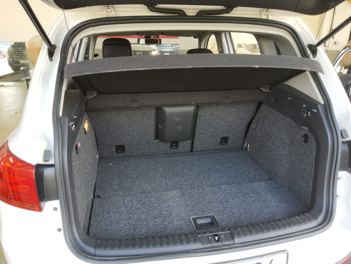 VOLKSWAGEN TIGUAN 2.0 TDI BLUEMOTION COMFORT 2014 - zdjęcie 15