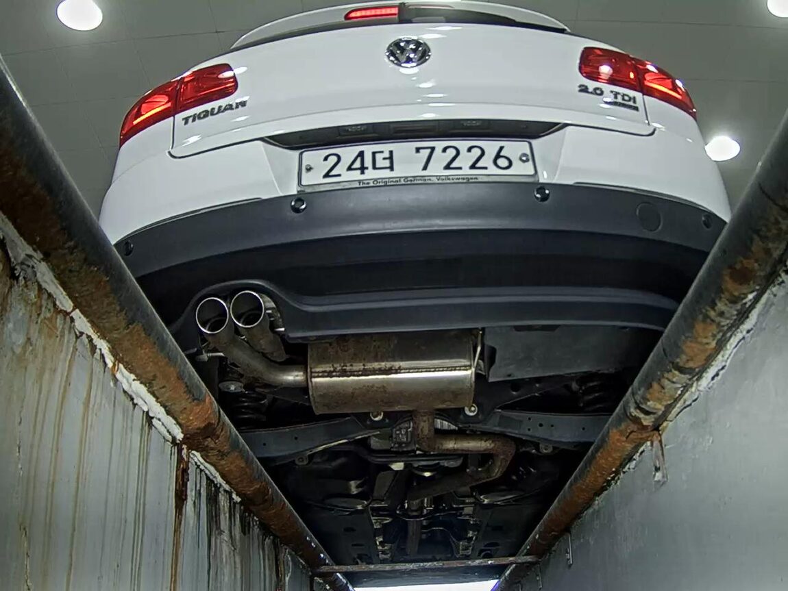 VOLKSWAGEN TIGUAN 2.0 TDI BLUEMOTION COMFORT 2014 - zdjęcie 8