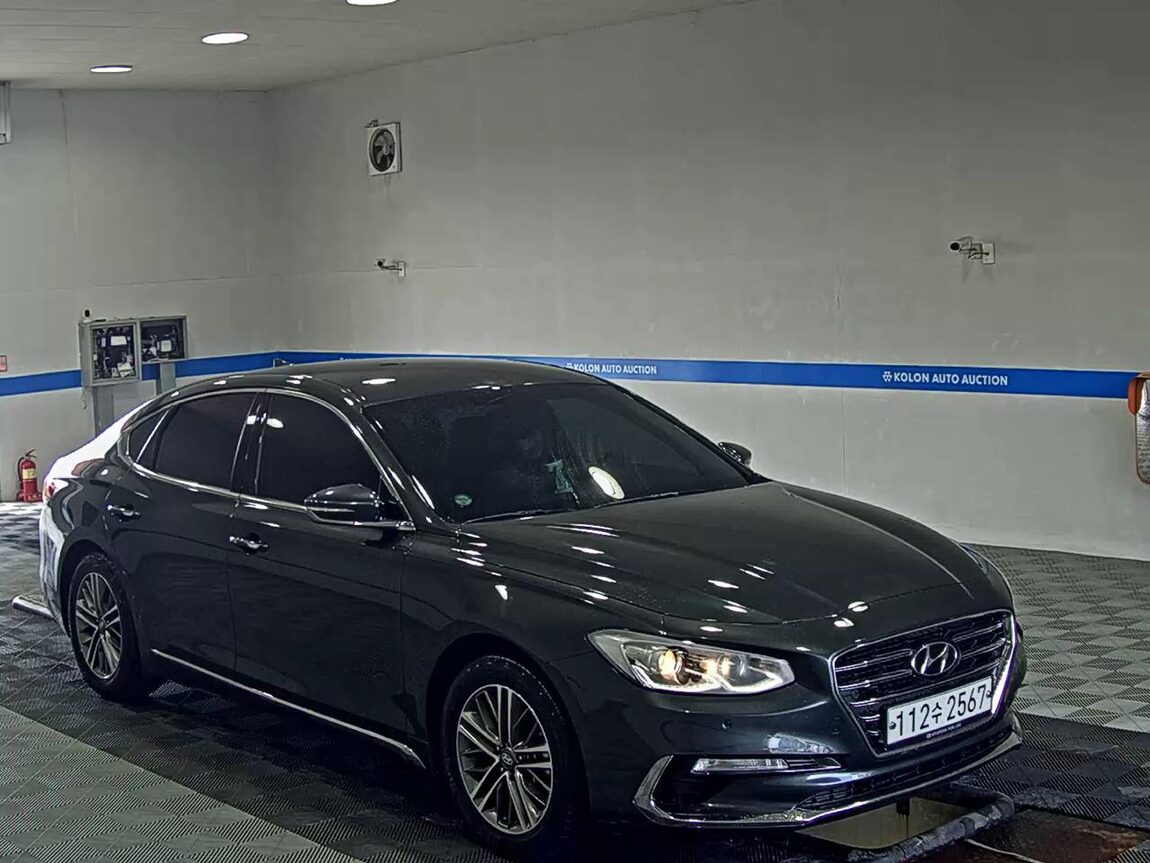 HYUNDAI GRANDEUR IG 3.0 LPi RENTAL CAR MODERN 2019 - zdjęcie 3