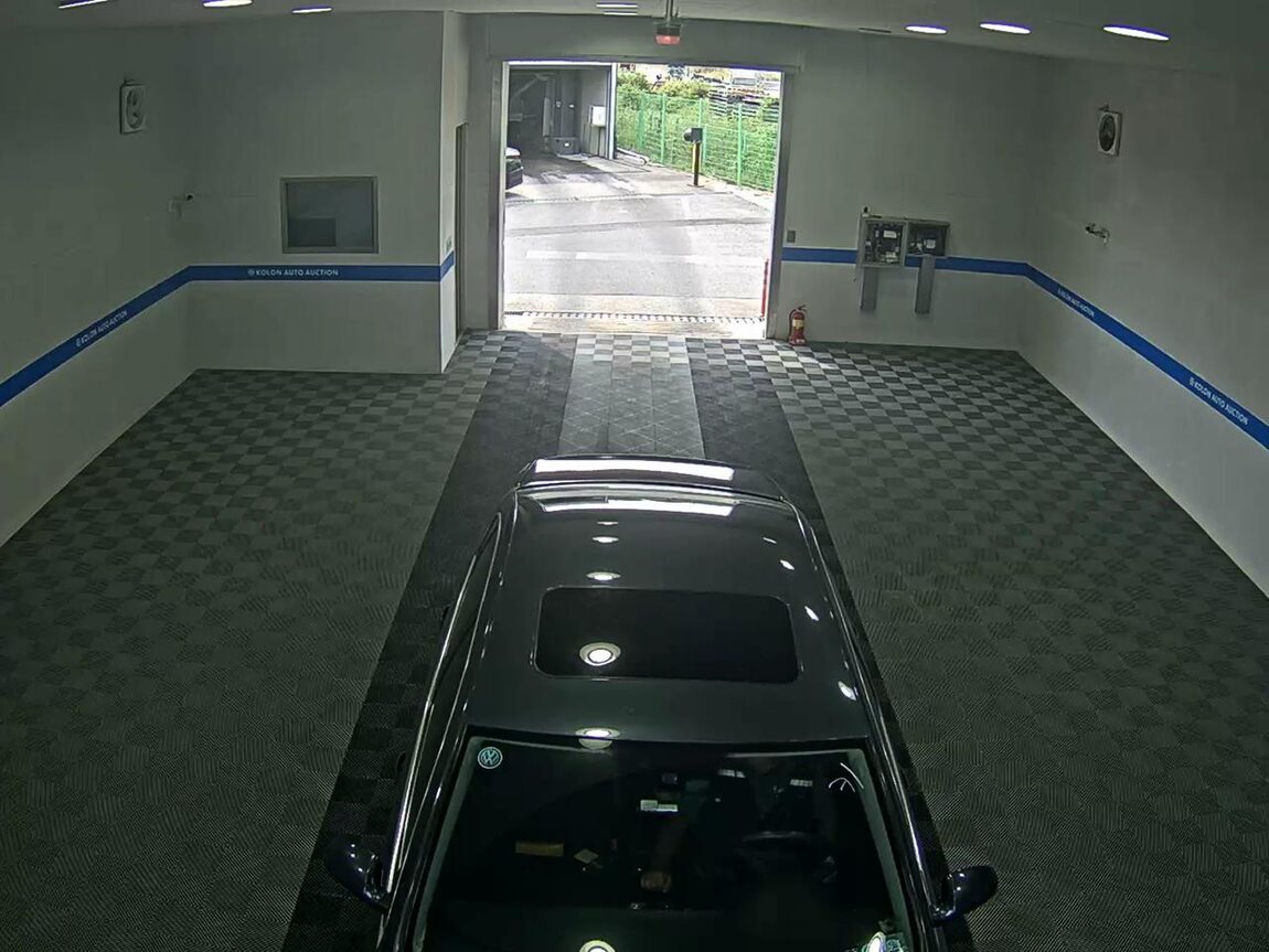 VOLKSWAGEN NEW PASSAT (6TH GEN) 2.0 TDI LUXURY 2011 - zdjęcie 7