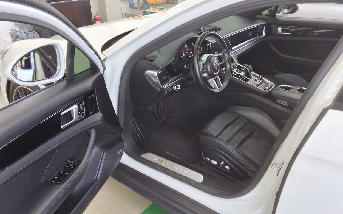PORSCHE PANAMERA (2ND GEN) 3.0 4 2018 - zdjęcie 10