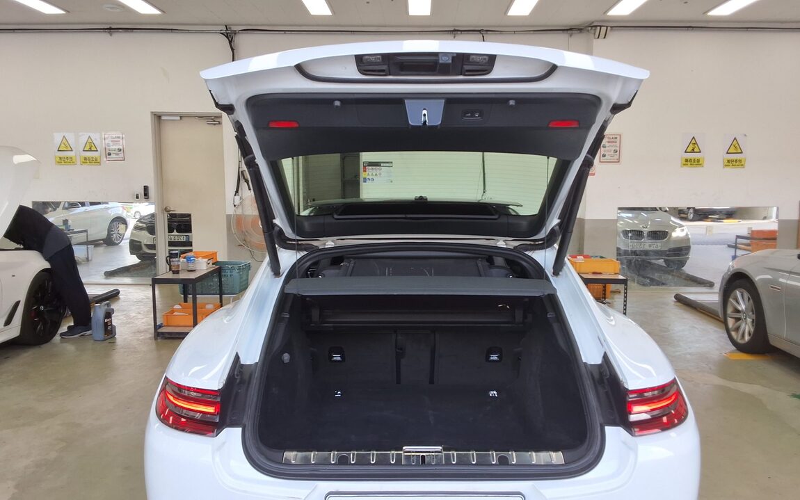 PORSCHE PANAMERA (2ND GEN) 3.0 4 2018 - zdjęcie 15