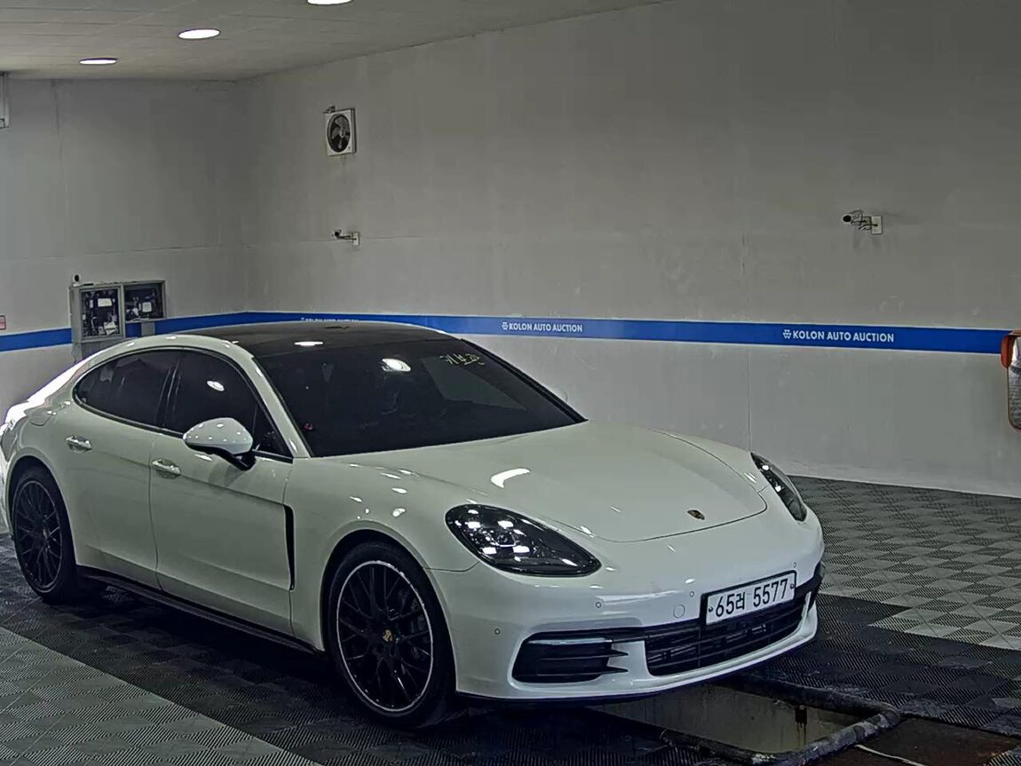 PORSCHE PANAMERA (2ND GEN) 3.0 4 2018 - zdjęcie 3