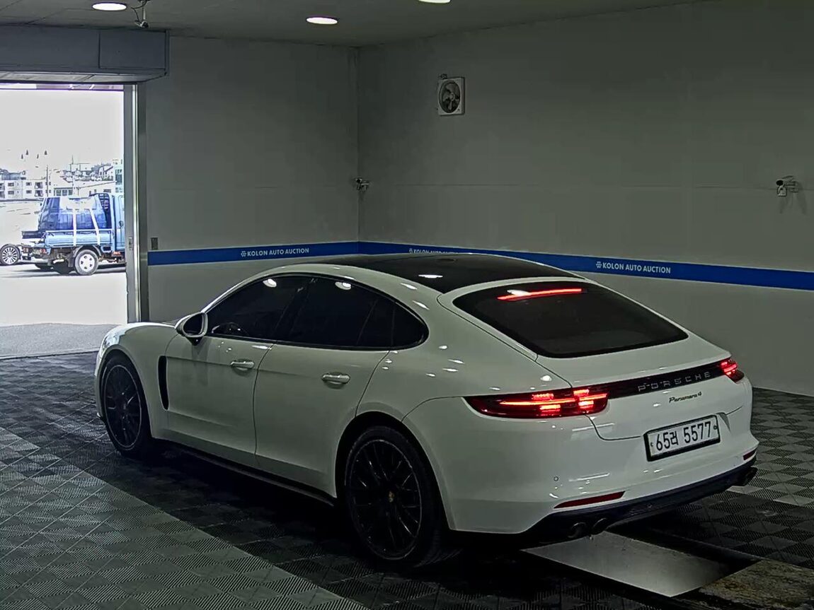 PORSCHE PANAMERA (2ND GEN) 3.0 4 2018 - zdjęcie 6