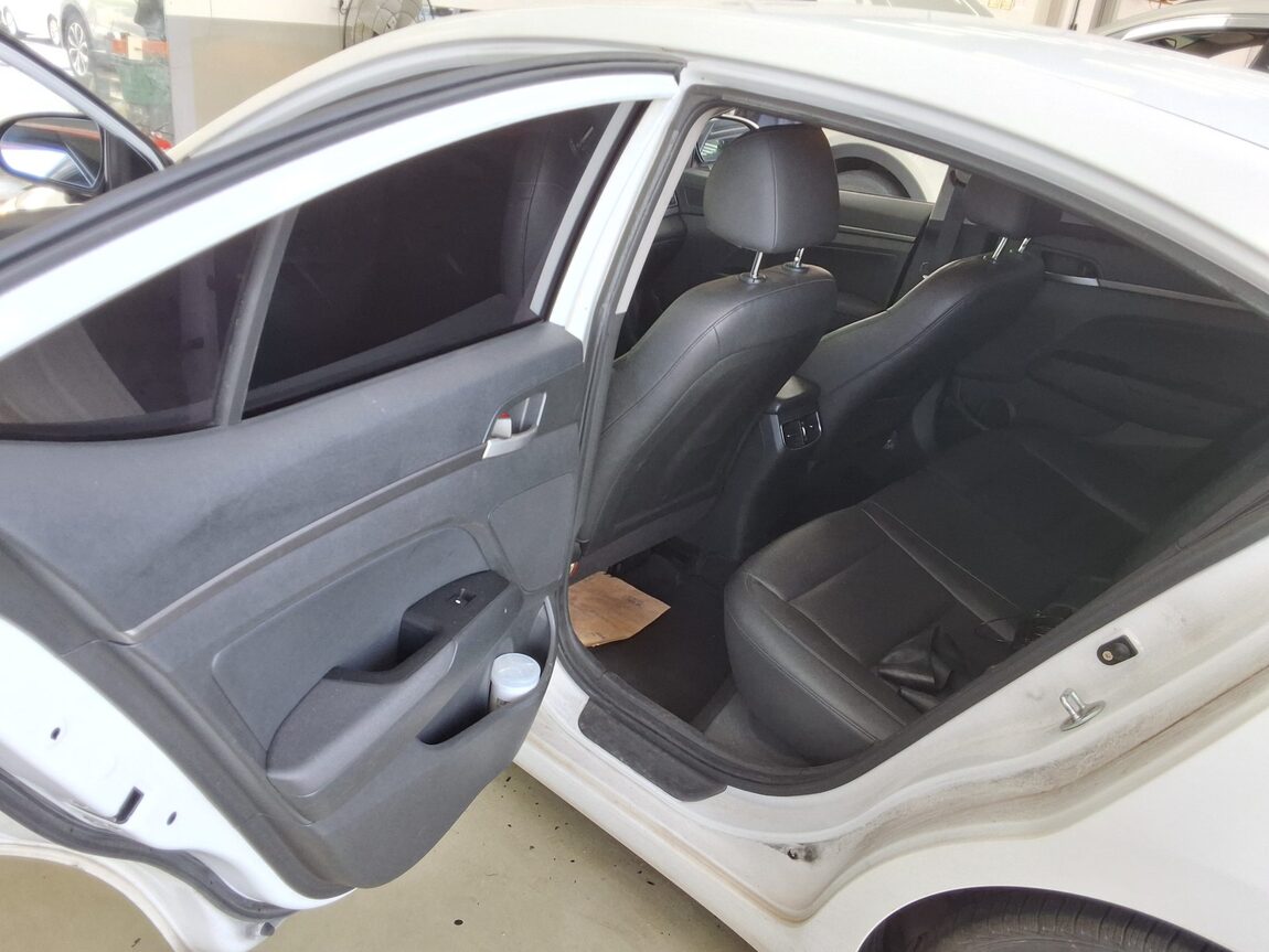 HYUNDAI AVANTE AD 1.6 LPi RENTAL CAR SMART 2017 - zdjęcie 12