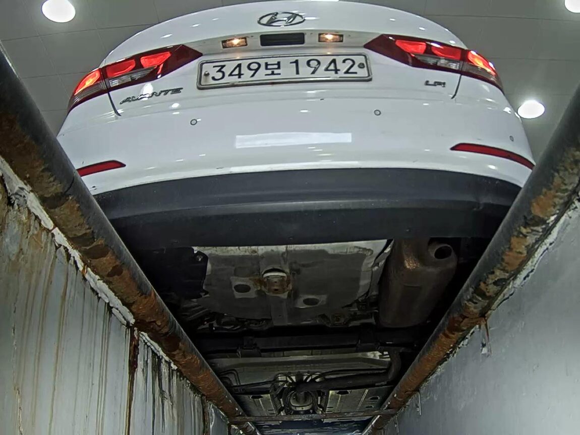 HYUNDAI AVANTE AD 1.6 LPi RENTAL CAR SMART 2017 - zdjęcie 8