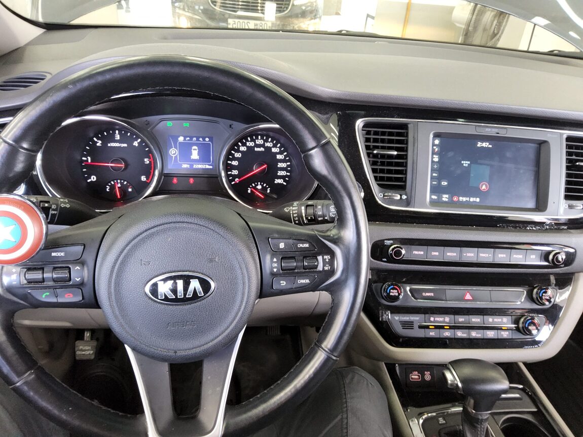 KIA ALL NEW CARNIVAL 9-SEATER DIESEL PRESTIGE 2017 - zdjęcie 17