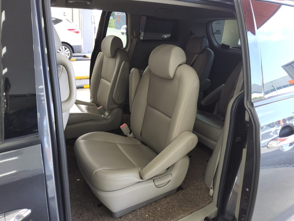 KIA ALL NEW CARNIVAL 9-SEATER DIESEL PRESTIGE 2017 - zdjęcie 12