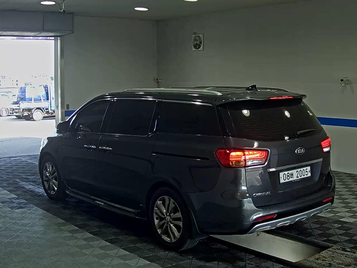 KIA ALL NEW CARNIVAL 9-SEATER DIESEL PRESTIGE 2017 - zdjęcie 6
