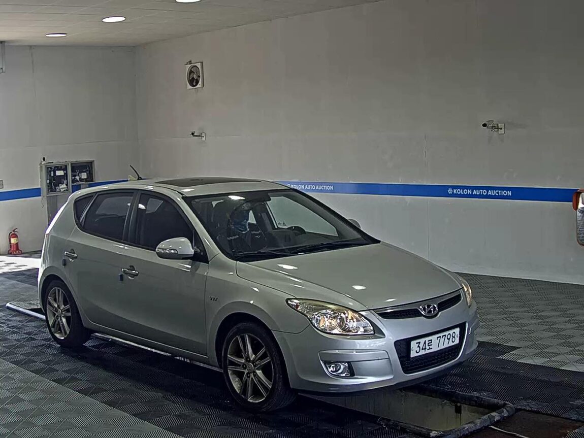 HYUNDAI i30 1.6 VVT PREMIER BROWN SPECIAL 2010 - zdjęcie 3