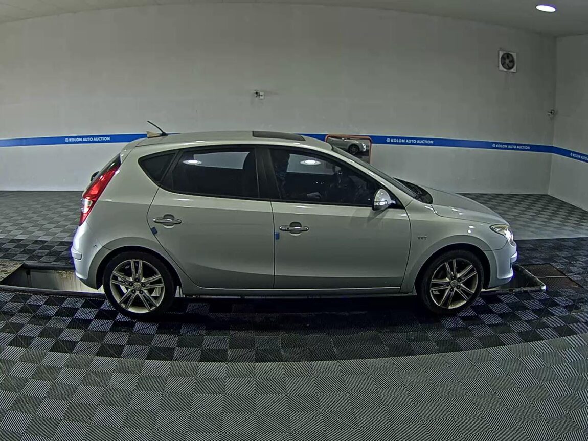 HYUNDAI i30 1.6 VVT PREMIER BROWN SPECIAL 2010 - zdjęcie 4
