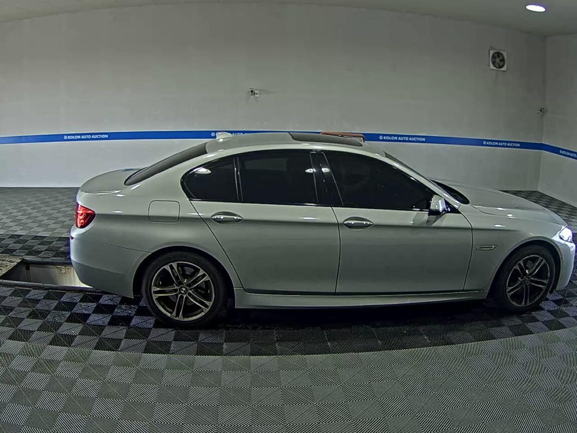 BMW 5 SERIES (6TH GEN) 528i M AERODYNAMIC 2016 - zdjęcie 4