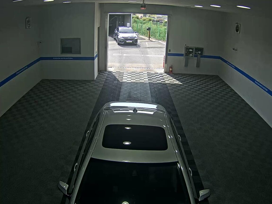 BMW 5 SERIES (6TH GEN) 528i M AERODYNAMIC 2016 - zdjęcie 7