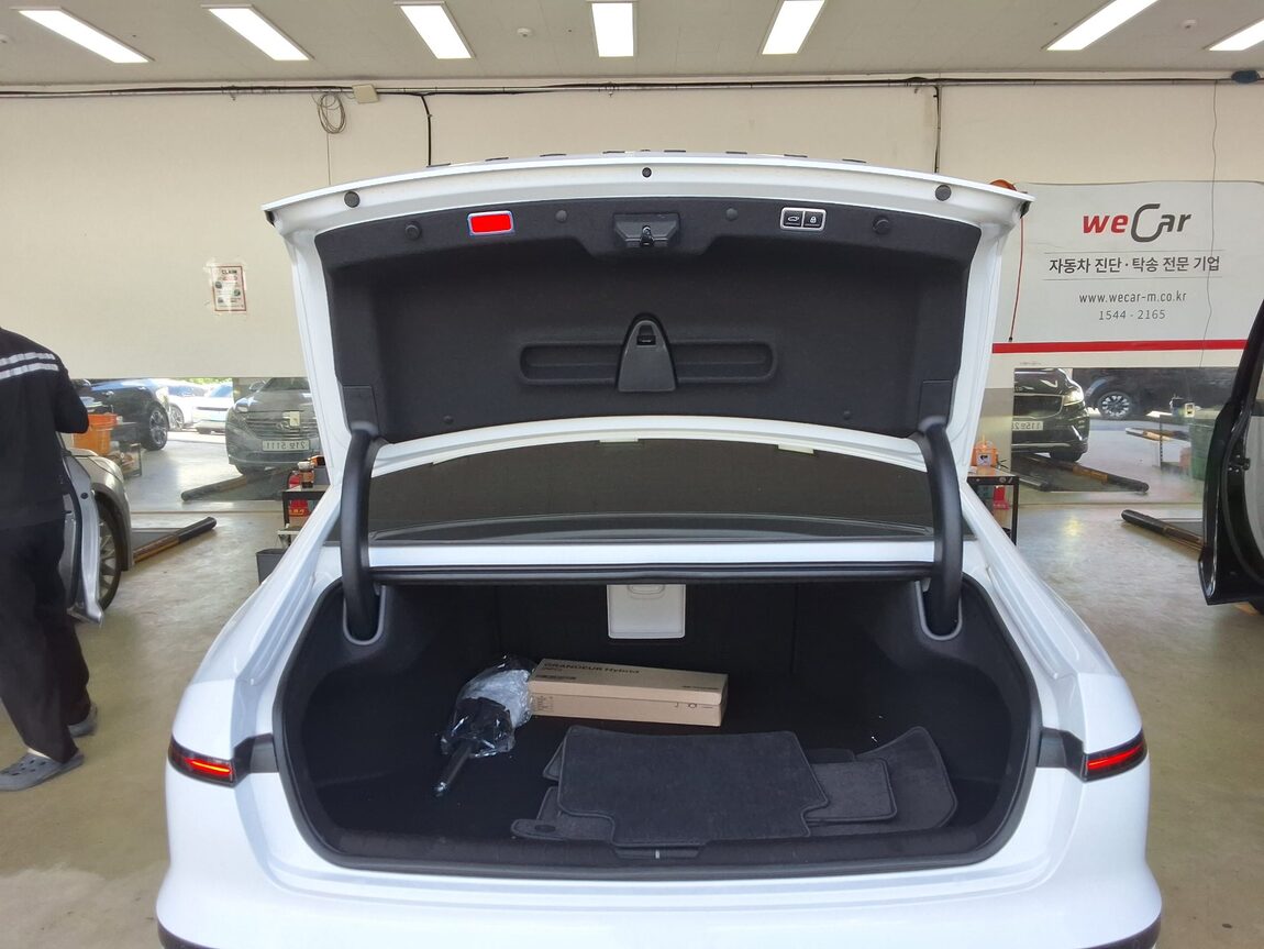 HYUNDAI THE ALL NEW GRANDEUR HYBRID 1.6 HYBRID HONORS 2026 - zdjęcie 15