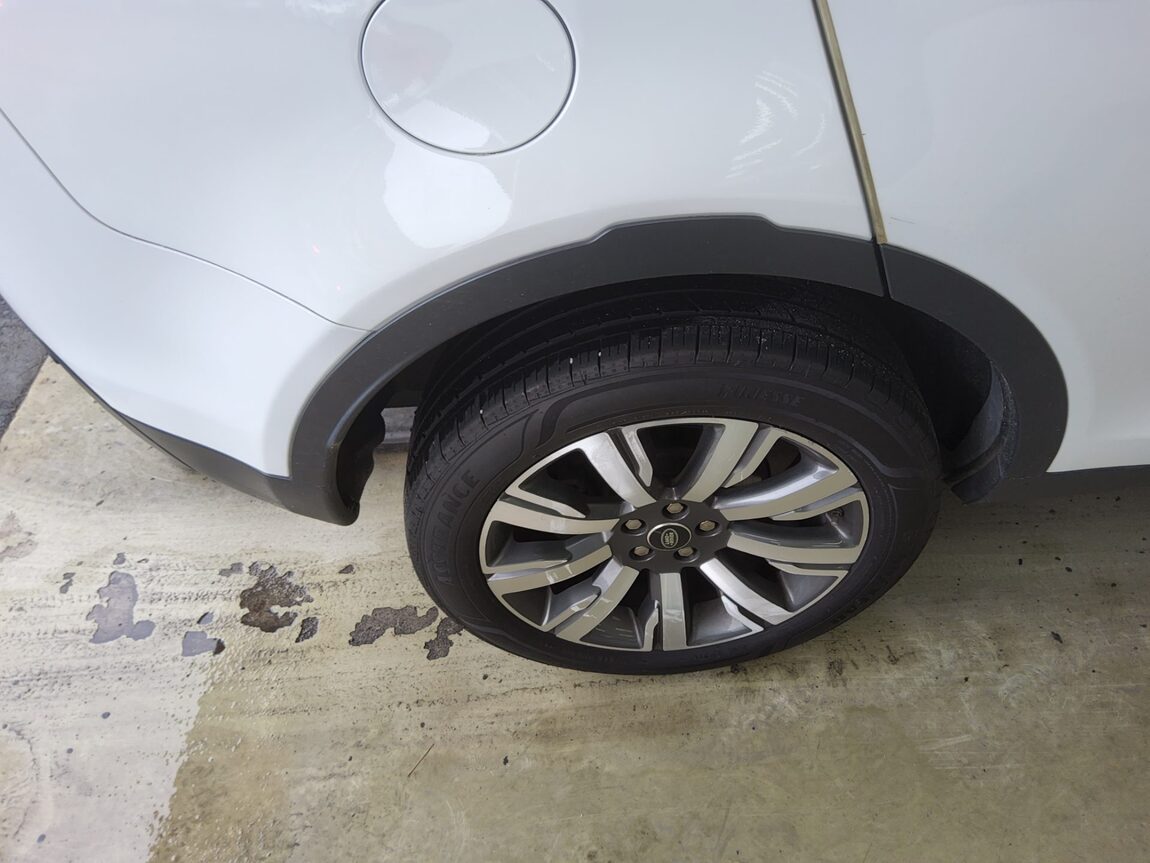 LAND ROVER DISCOVERY SPORT 2.0 TD4 HSE LUXURY 2019 - zdjęcie 22