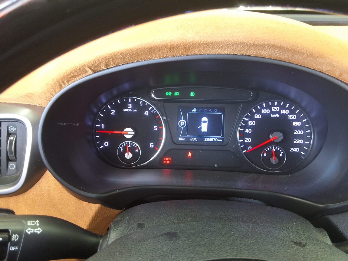 KIA ALL NEW SORENTO R2.0 2WD PRESTIGE 2015 - zdjęcie 9