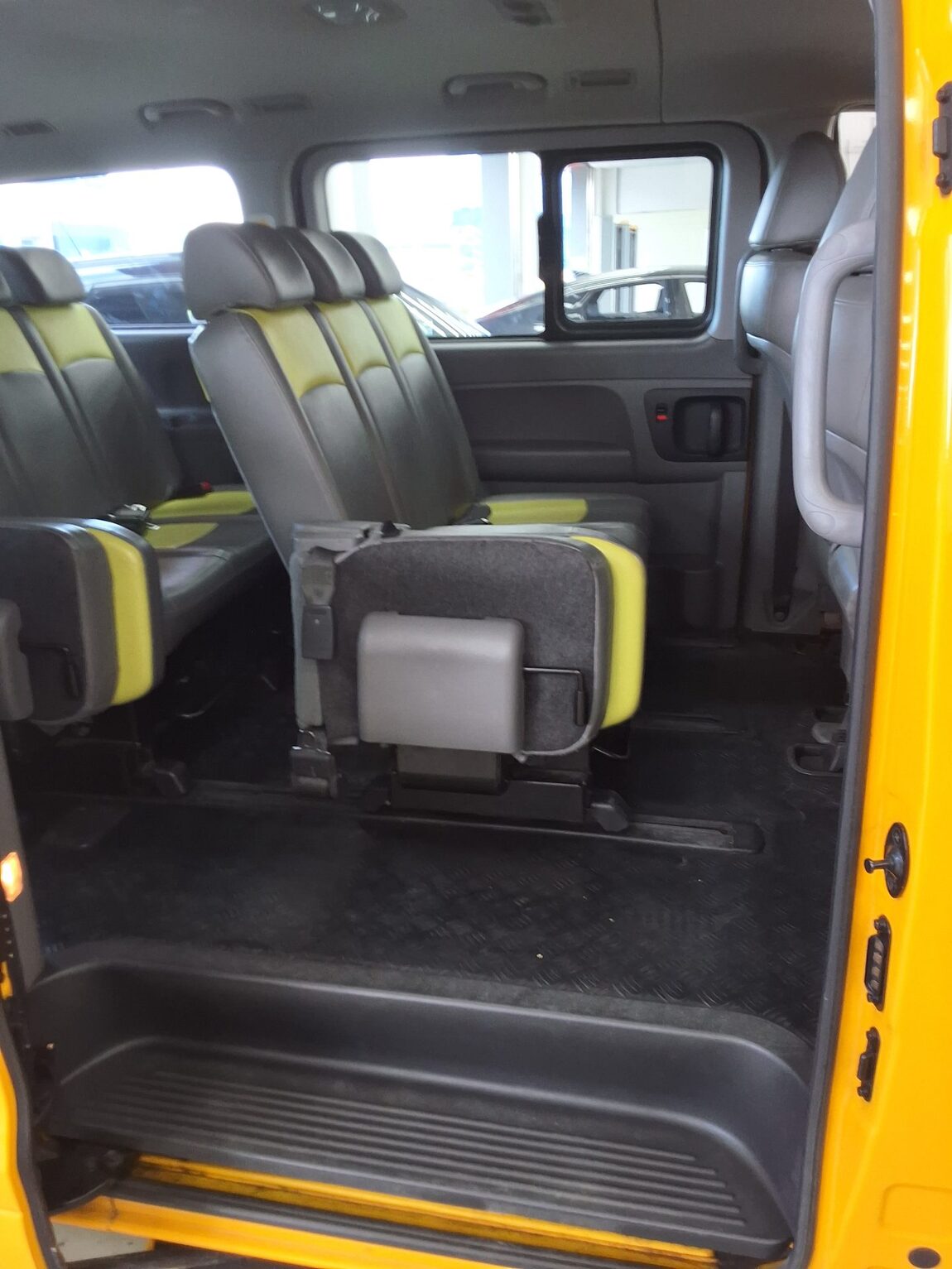 HYUNDAI THE NEW GRAND STAREX CHILDREN'S BUS 15-SEATER DIESEL 2019 - zdjęcie 13