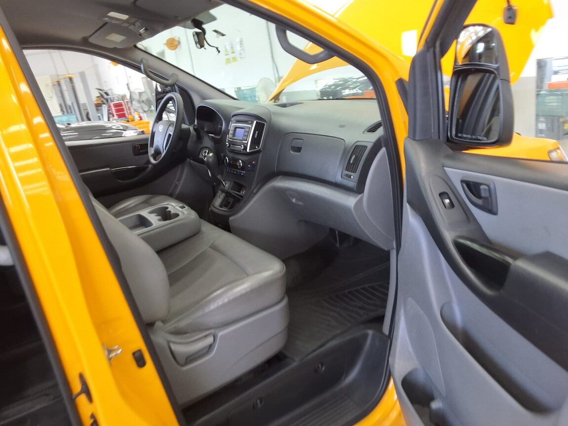 HYUNDAI THE NEW GRAND STAREX CHILDREN'S BUS 15-SEATER DIESEL 2019 - zdjęcie 14