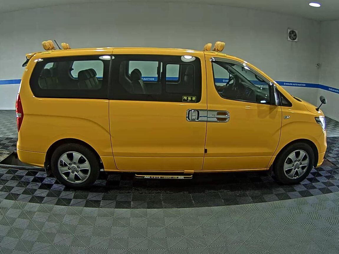 HYUNDAI THE NEW GRAND STAREX CHILDREN'S BUS 15-SEATER DIESEL 2019 - zdjęcie 4