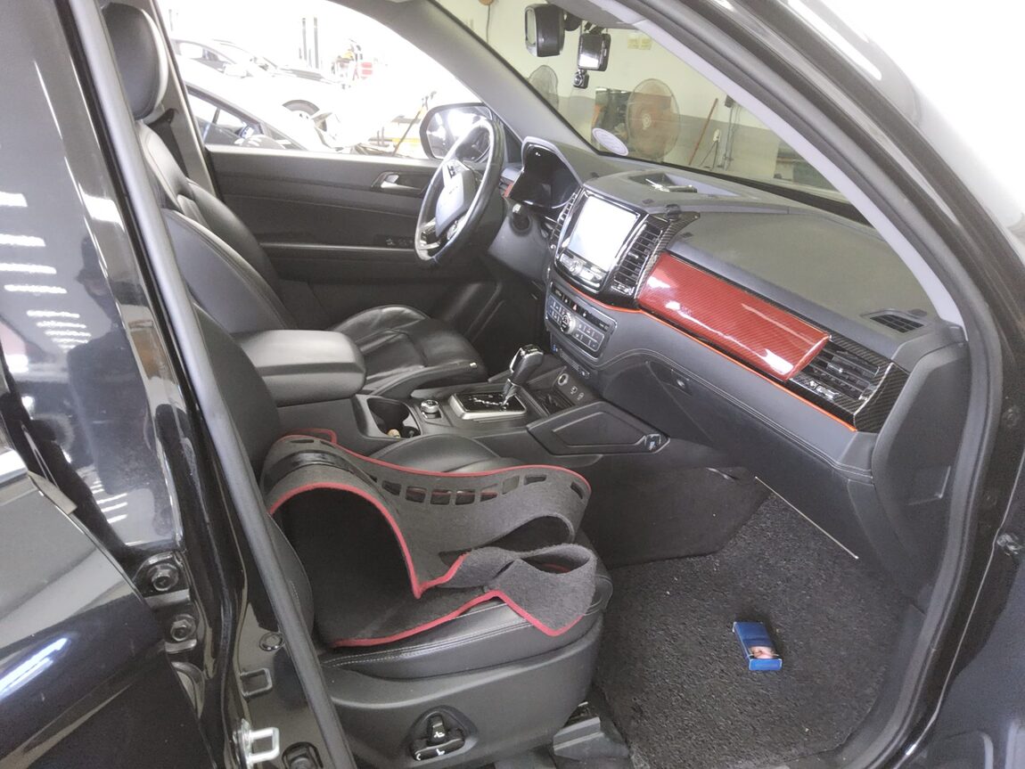 KG MOBILITY (SSANGYONG) REXTON SPORTS 2.2 4WD NOBLESSE 2019 - zdjęcie 14