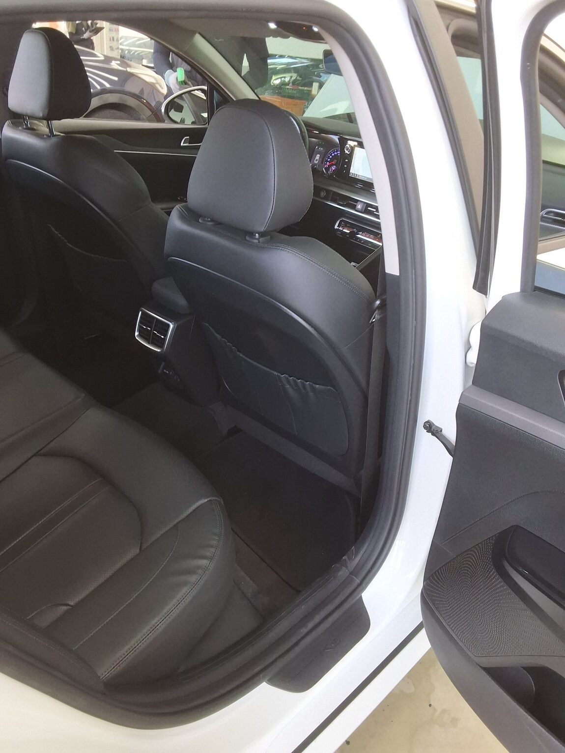 KIA NEW K5 (DL3) 2.0 GASOLINE PRESTIGE 2022 - zdjęcie 13