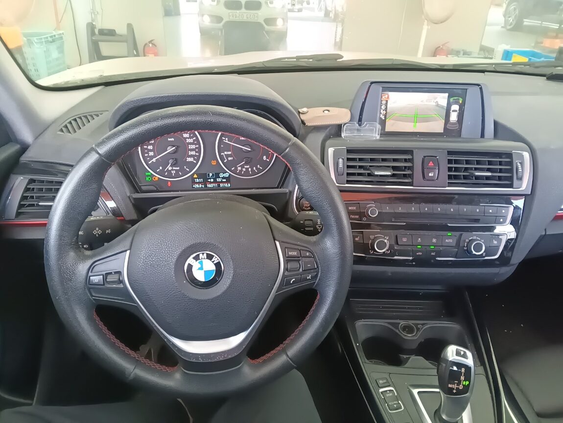 BMW 1 SERIES (2ND GEN) 5-DOOR 118d SPORT LINE 2016 - zdjęcie 11