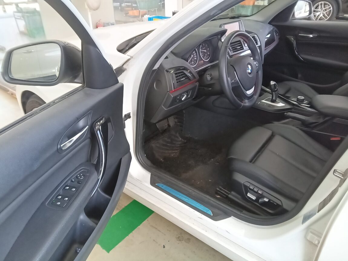 BMW 1 SERIES (2ND GEN) 5-DOOR 118d SPORT LINE 2016 - zdjęcie 10