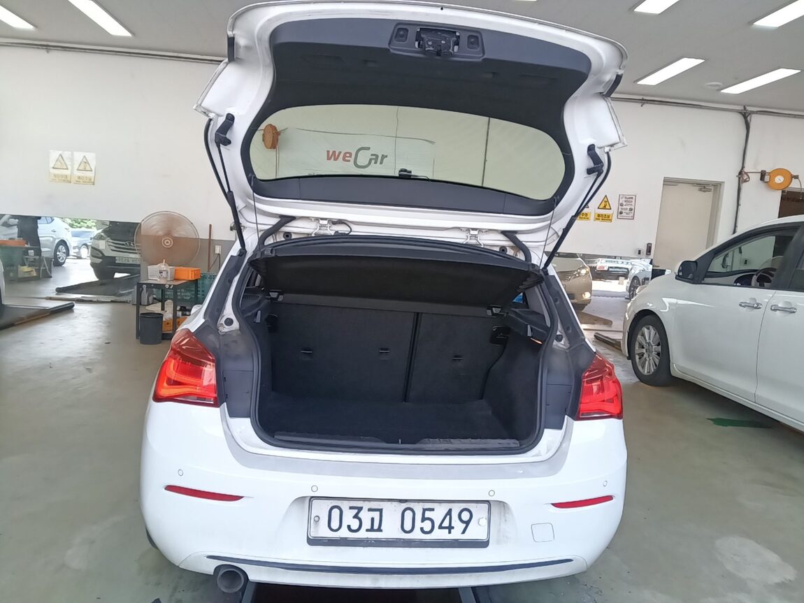 BMW 1 SERIES (2ND GEN) 5-DOOR 118d SPORT LINE 2016 - zdjęcie 15