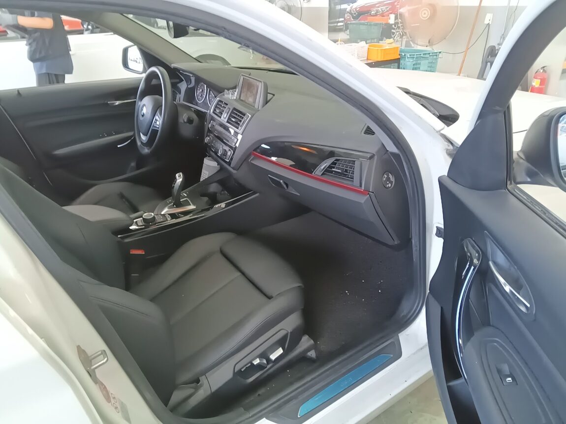 BMW 1 SERIES (2ND GEN) 5-DOOR 118d SPORT LINE 2016 - zdjęcie 14