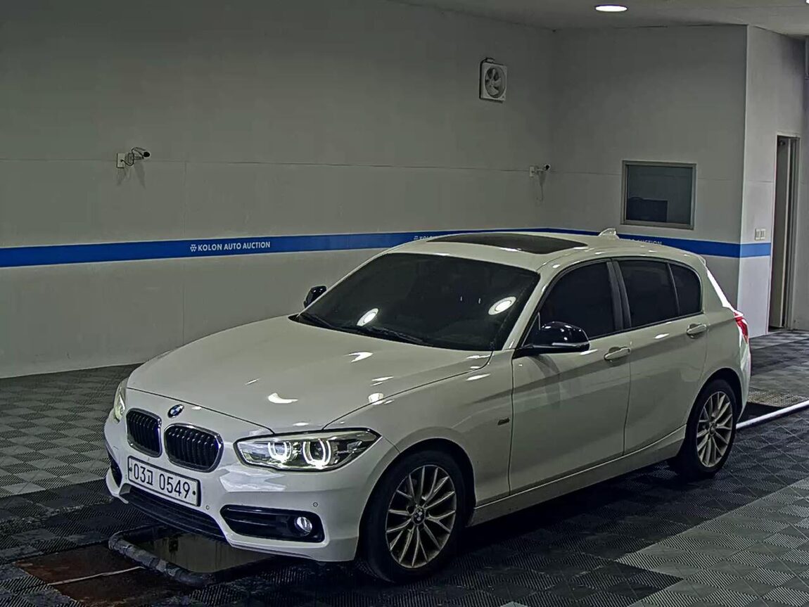 BMW 1 SERIES (2ND GEN) 5-DOOR 118d SPORT LINE 2016 - zdjęcie 2