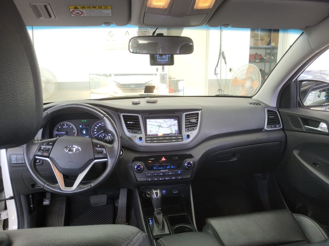 HYUNDAI ALL NEW TUCSON DIESEL 1.7 2WD MODERN 2016 - zdjęcie 11