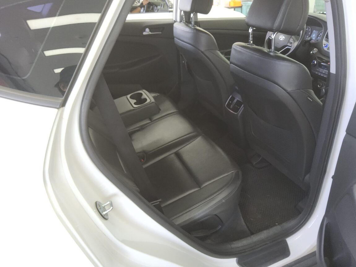 HYUNDAI ALL NEW TUCSON DIESEL 1.7 2WD MODERN 2016 - zdjęcie 13