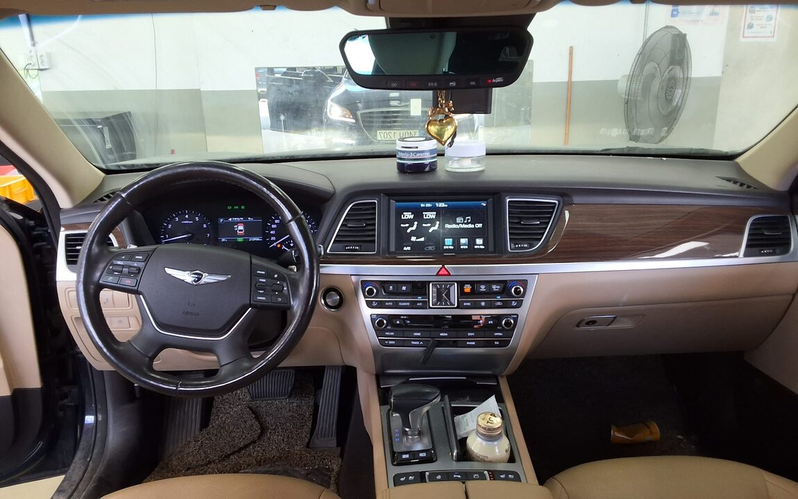 GENESIS G80 3.3 GDi AWD LUXURY 2018 - zdjęcie 11