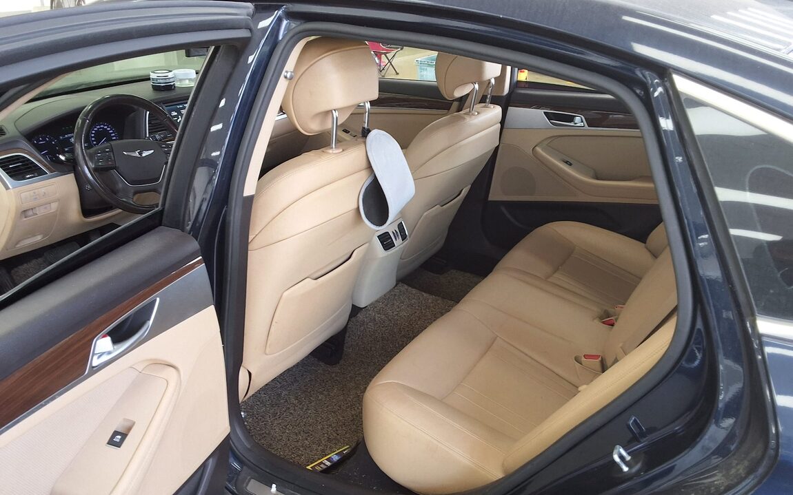 GENESIS G80 3.3 GDi AWD LUXURY 2018 - zdjęcie 12