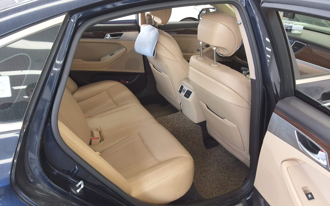 GENESIS G80 3.3 GDi AWD LUXURY 2018 - zdjęcie 13