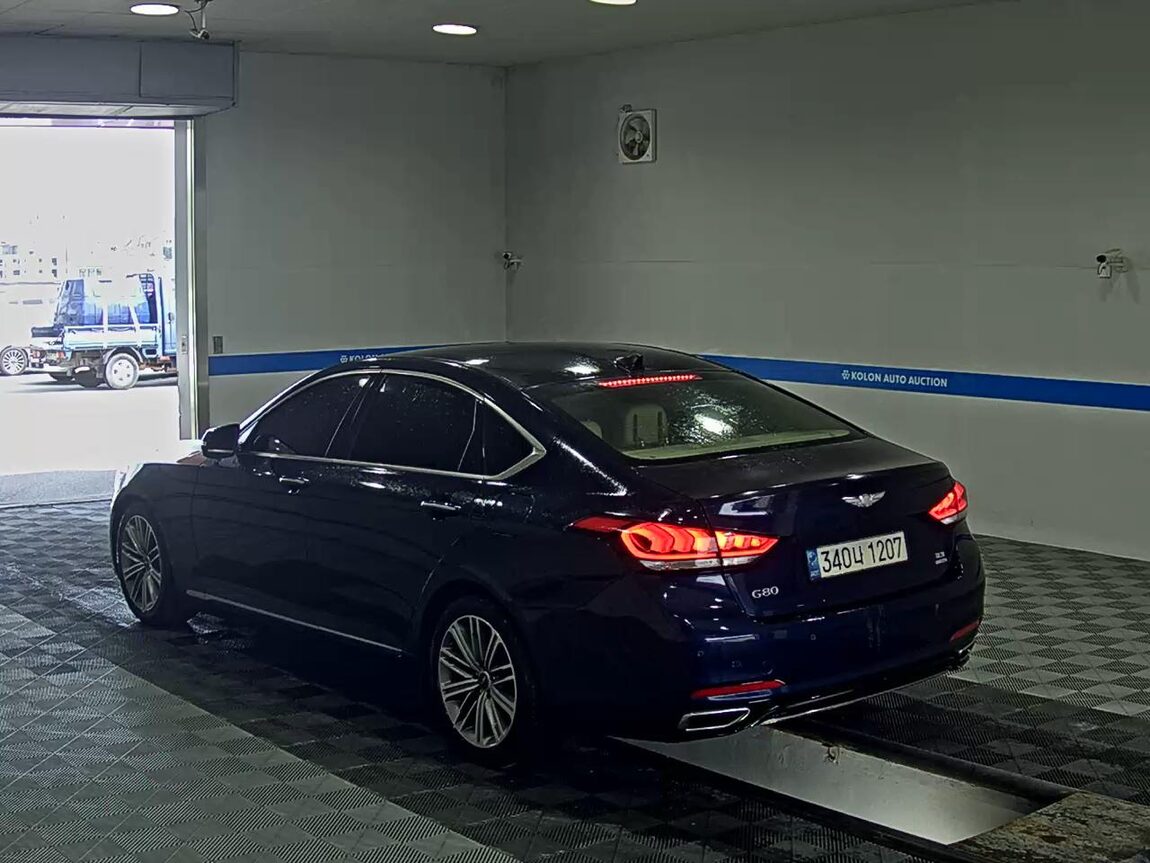 GENESIS G80 3.3 GDi AWD LUXURY 2018 - zdjęcie 6