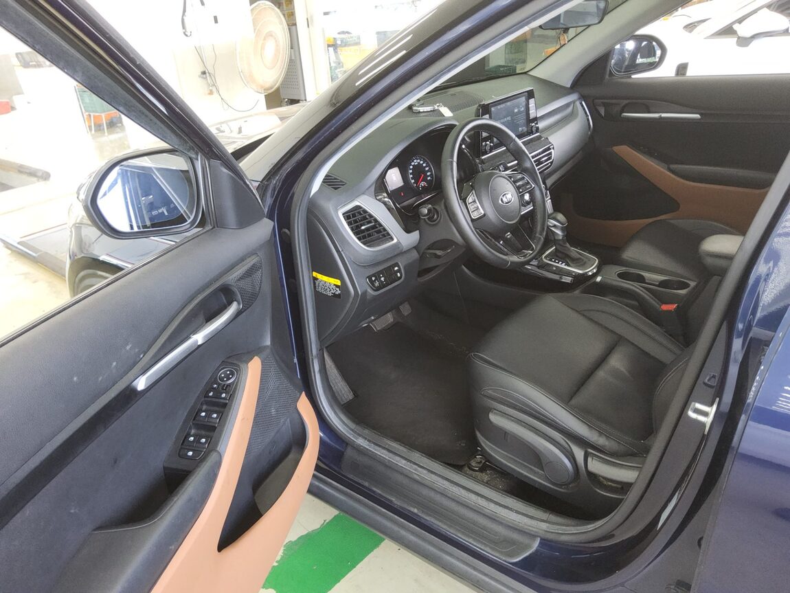 KIA SELTOS 1.6 GASOLINE 2WD TRENDY 2020 - zdjęcie 10