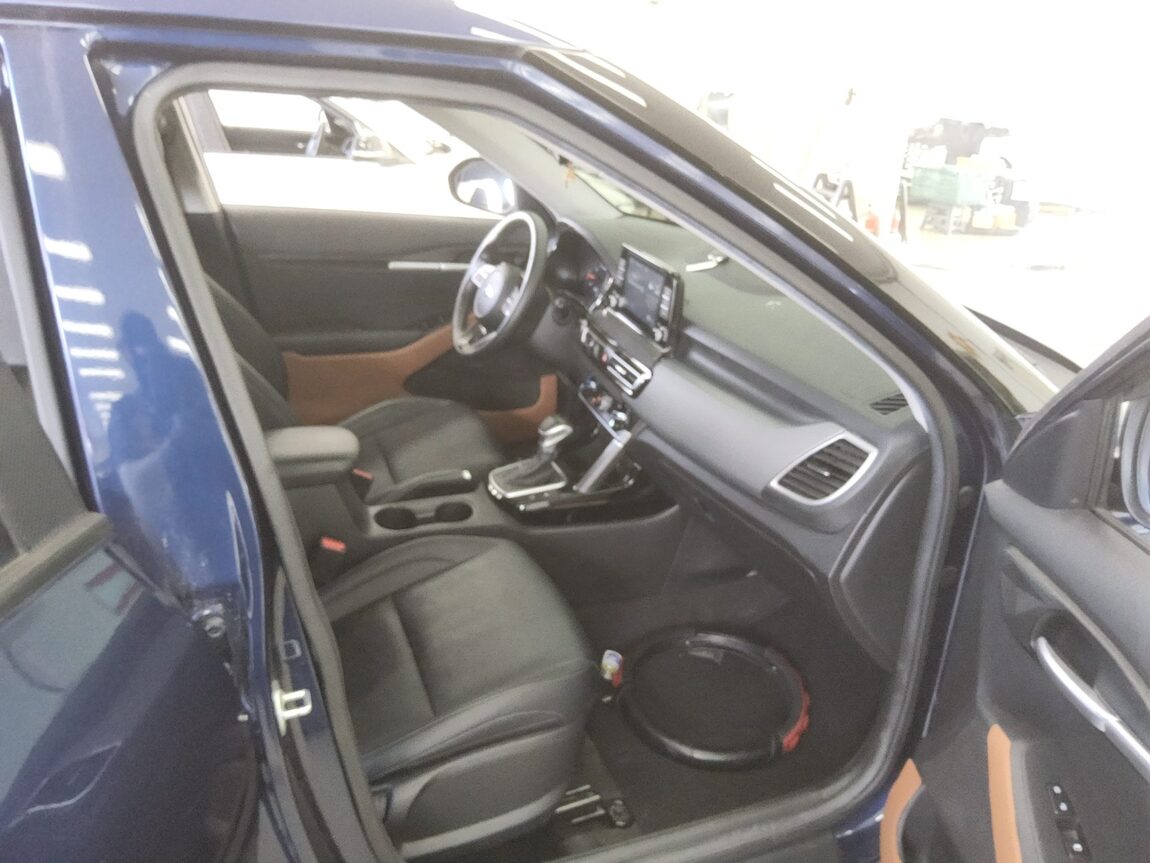 KIA SELTOS 1.6 GASOLINE 2WD TRENDY 2020 - zdjęcie 14