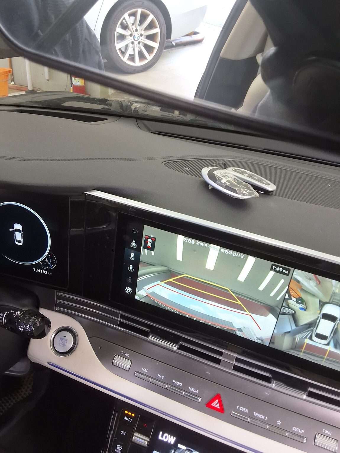 HYUNDAI THE NEW GRANDEUR IG GASOLINE 2.5 LE BLANC 2022 - zdjęcie 17