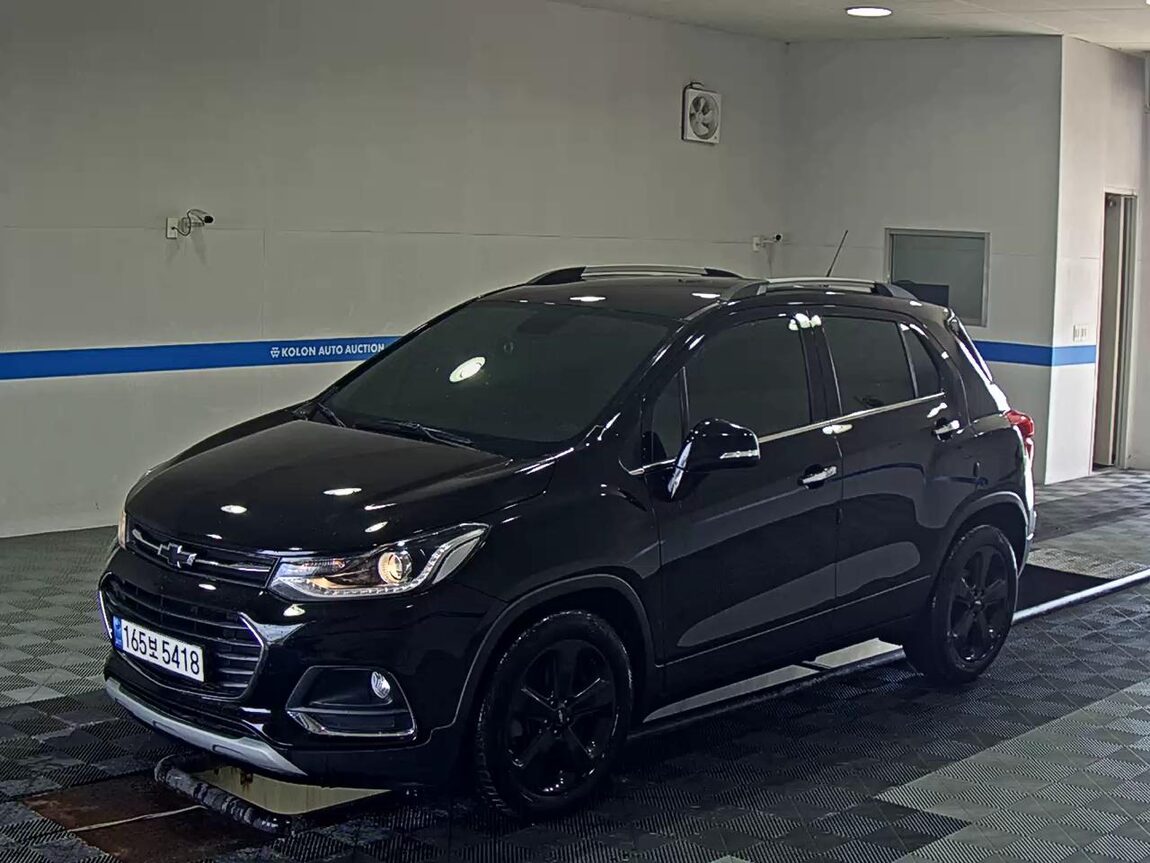 CHEVROLET (DAEWOO) THE NEW TRAX 1.4 TURBO PERFECT BLACK 2019 - zdjęcie 2