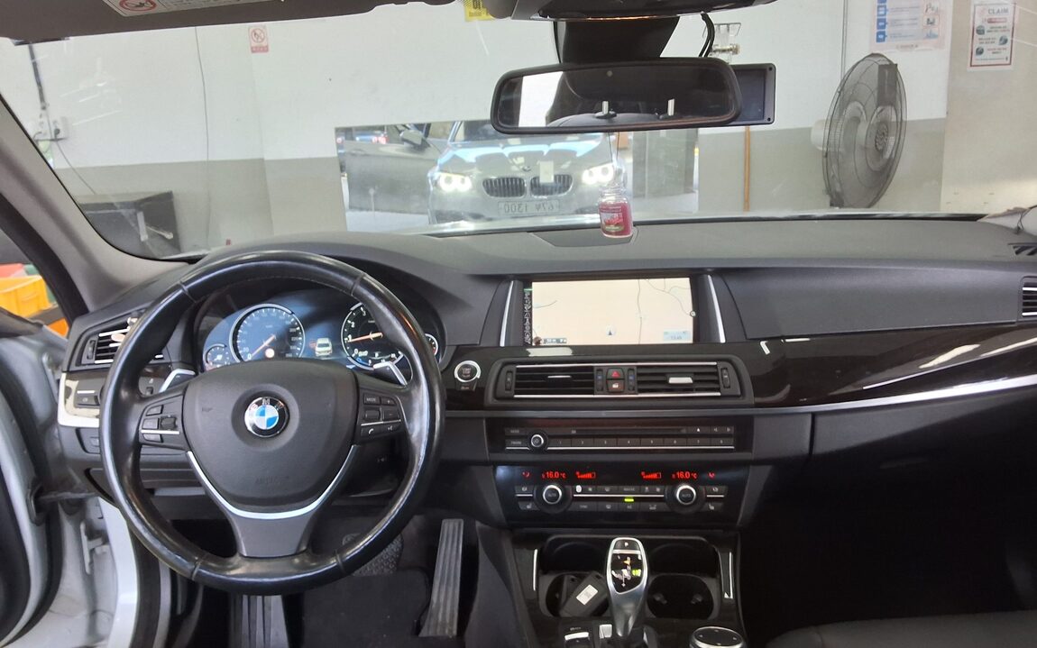 BMW 5 SERIES (6TH GEN) 528i 2015 - zdjęcie 11