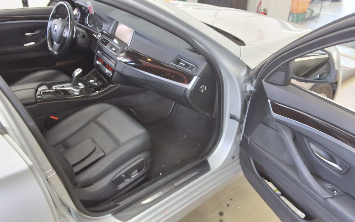 BMW 5 SERIES (6TH GEN) 528i 2015 - zdjęcie 14